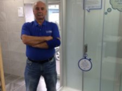 Why Plumbers of All Ages Love Shower Cubicles